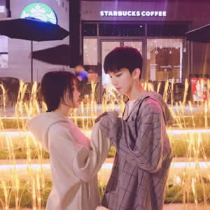 高人气快手情侣头像推荐