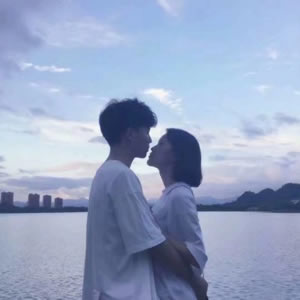 小清新情侣头像两张一对 简约治愈风 日常聊天 / 社交平台适用