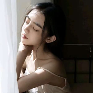 伤感冷淡风女生头像｜小众高级氛围感丧系女