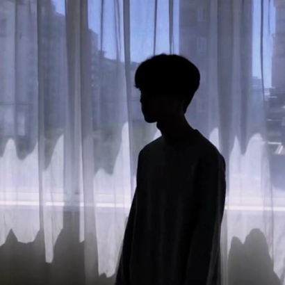 小众意境成熟男生头像 高冷耐看