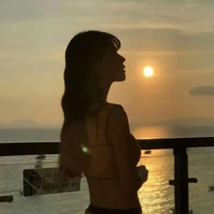 精选唯美意境情侣头像 一左一右配对款