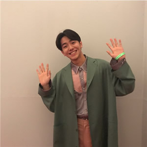 爱笑阳光的男生头像｜干净治愈开朗男生头像高清合集