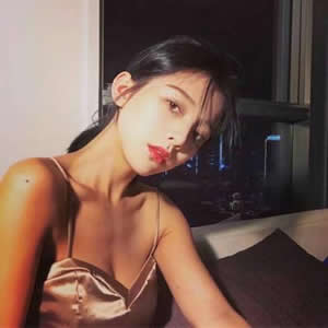 微信女生成熟头像|高级感耐看成熟女性