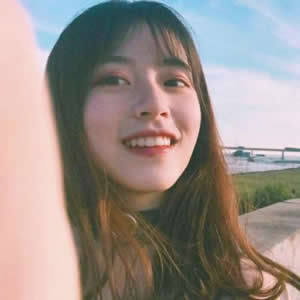 女生真人蓝色海边头像 女生头像 第15张