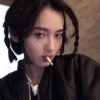 冷淡拽酷腹黑真人女生头像 女生头像 第2张