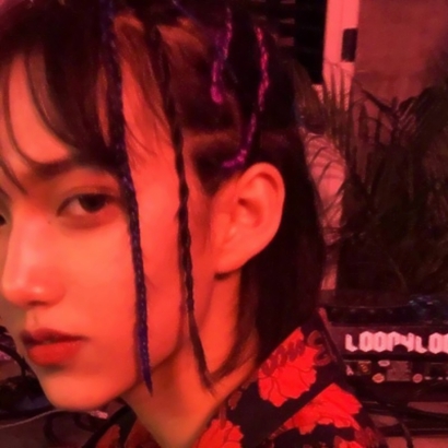 冷淡拽酷腹黑真人女生头像