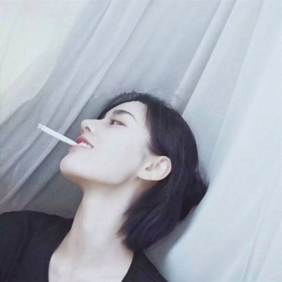 冷淡拽酷腹黑真人女生头像 女生头像 第11张
