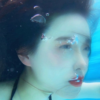 唯美水中女生头像 仙气氛围感水下女生