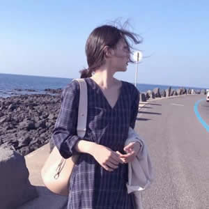 女生真人蓝色海边头像 女生头像 第18张