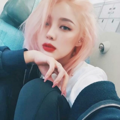 女生微信头像欧美气质淡雅 女生头像 第22张