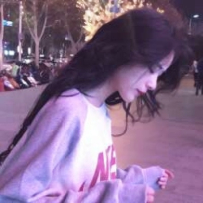 紫色头像女生潮真人 情侣头像 第7张