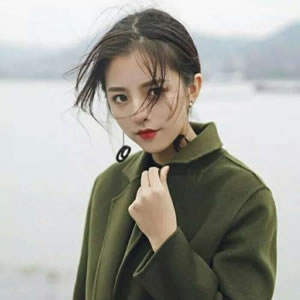 头像女生简单气质真人