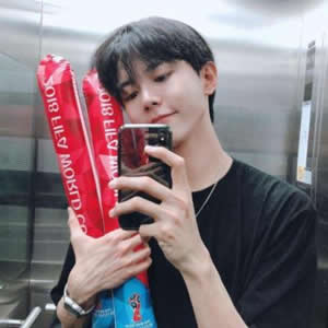 帅哥图片头像00后真人 男生头像 第14张