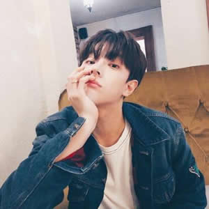 帅哥图片头像00后真人 男生头像 第7张
