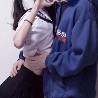情侣头像半个身体部位不露脸 情侣头像 第2张