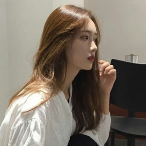 qq头像女生侧脸简单气质 女生头像 第4张
