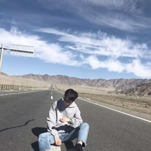 高冷帅气的男生头像 男生头像 第8张