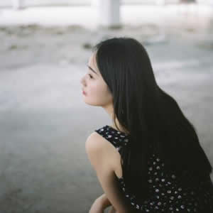 小清新女生头像真人