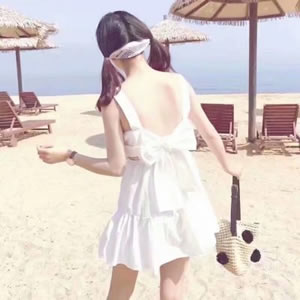 qq头像背影长发女 女生头像 第11张
