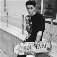 qq头像滑板男生 男生头像 第7张