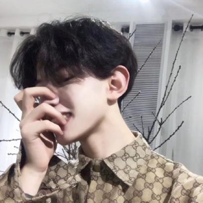 高清侧脸男生头像