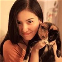 女生抱猫咪的慵懒头像 女生头像 第5张