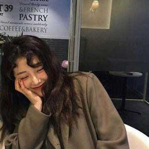 阳光爱笑女生高清头像 女生头像 第12张