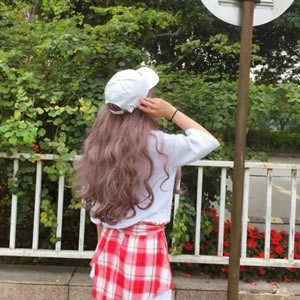 qq头像背影长发女 女生头像 第5张