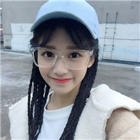 戴眼镜可爱呆萌女生头像 女生头像 第3张