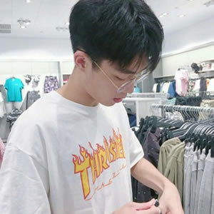 好看的男生头像超高冷 男生头像 第8张