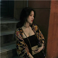 qq头像女生全身街拍 女生头像 第14张