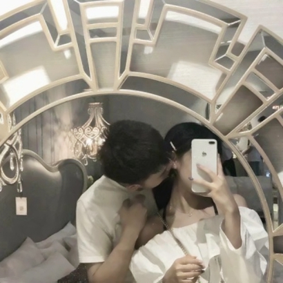 真人情侣头像两张一组 女生头像 第20张