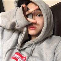 可爱比剪刀手美女生头像 女生头像 第9张
