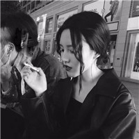 孤独一个人抽烟伤感女生头像 女生头像 第9张
