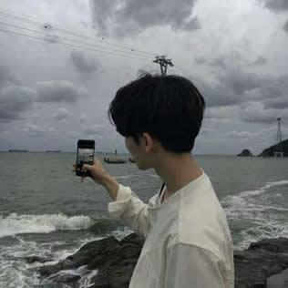 潮流帅气男生头像背影 男生头像 第11张