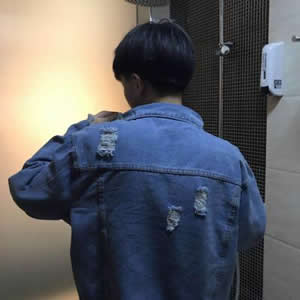 帅气冷酷男生背影头像 男生头像 第2张