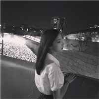 落寞的伤感的女生头像灰色 女生头像 第5张
