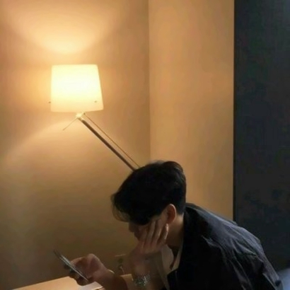 高冷男生头像不露脸 男生头像 第20张