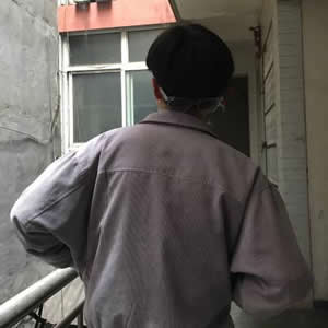 帅气冷酷男生背影头像 男生头像 第3张