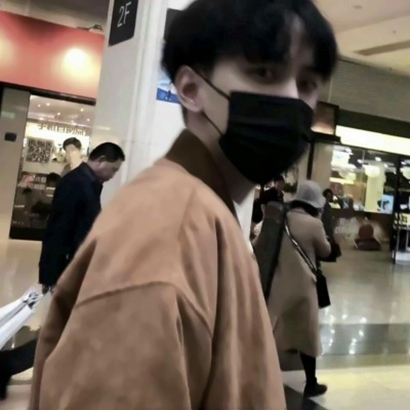 高冷男生头像不露脸 男生头像 第33张