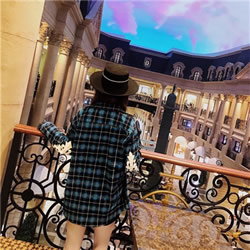女生背影头像戴帽子唯美 女生头像 第5张