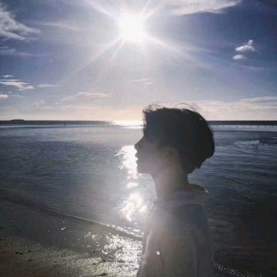 头像男生帅气背影海边 男生头像 第10张