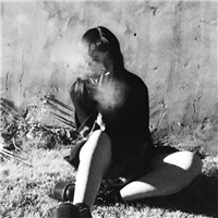 落寞的伤感的女生头像灰色 女生头像 第17张