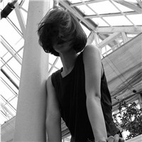 落寞的伤感的女生头像灰色 女生头像 第13张