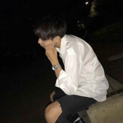 高冷男生头像不露脸 男生头像 第26张