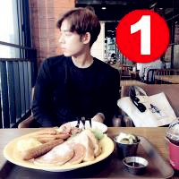 右上角带数字1的强迫症男生头像来啦