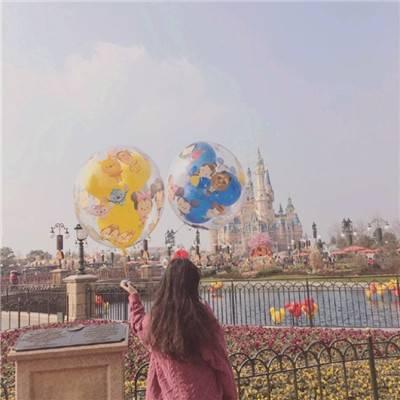 超有氛围感的一男一女背影情侣头像精选