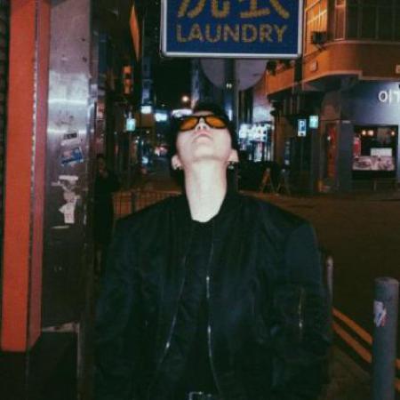 创意另类情侣头像来袭，一人一张超有范