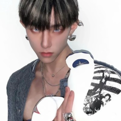 冷酷帅气霸气的男生头像来袭