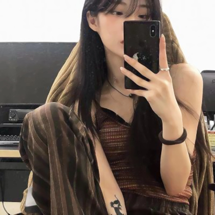 酷酷的女生头像,个性拉满